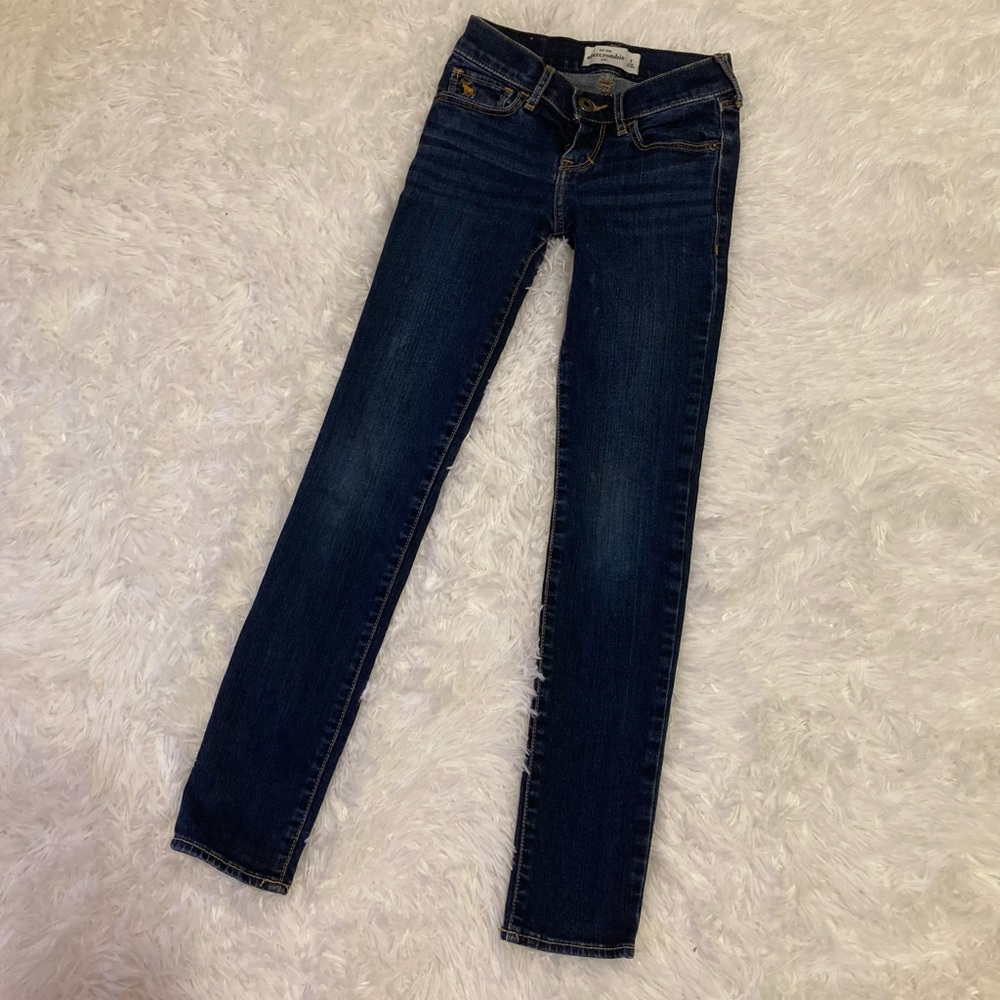 Girls dark Abercrombie jean
